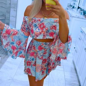 LF three days blue floral off shoulder printed crop top and shorts two piece set